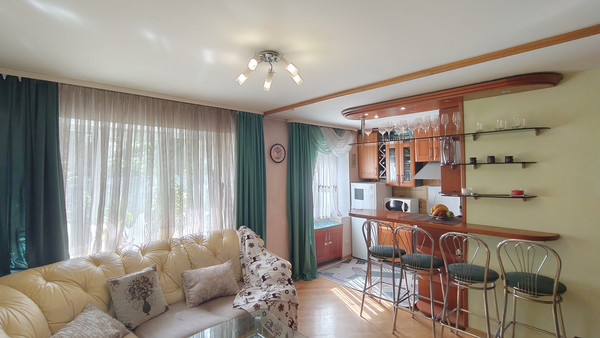 Продам двухкомнатную (2-комн.) квартиру, Репина ул, 30, Калининград г