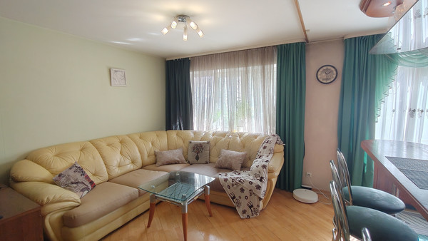 Продам двухкомнатную (2-комн.) квартиру, Репина ул, 30, Калининград г