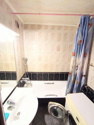 Продам трехкомнатную (3-комн.) квартиру, Ленинского Комсомола пр-кт, 17к2, Видное г