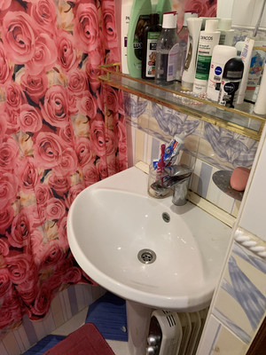 Продам трехкомнатную (3-комн.) квартиру, Цимлянская ул, 6, Санкт-Петербург г