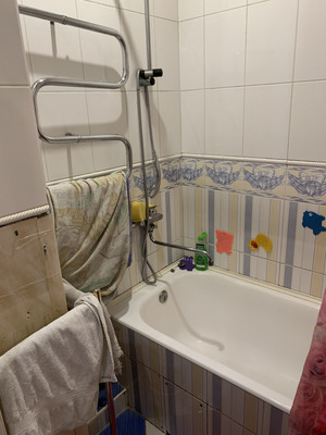 Продам трехкомнатную (3-комн.) квартиру, Цимлянская ул, 6, Санкт-Петербург г