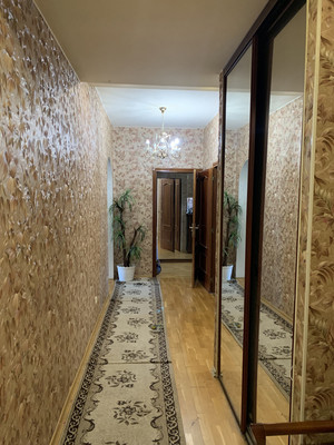 Продам трехкомнатную (3-комн.) квартиру, Цимлянская ул, 6, Санкт-Петербург г