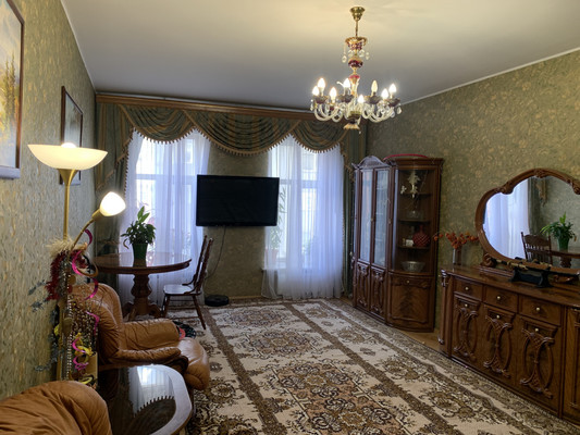 Продам трехкомнатную (3-комн.) квартиру, Цимлянская ул, 6, Санкт-Петербург г