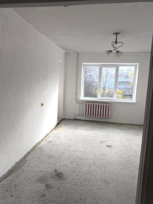 Продам двухкомнатную (2-комн.) квартиру, Машиностроительная ул, 122, Калининград г