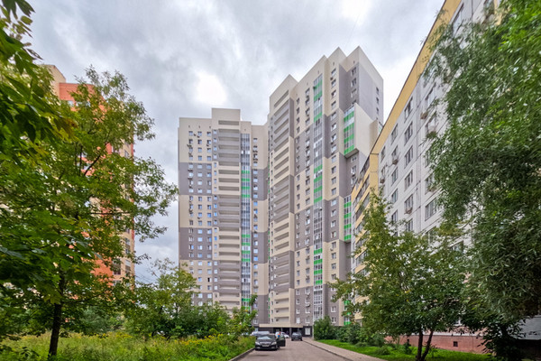 Продам трехкомнатную (3-комн.) квартиру, Ярославское ш, 105, Мытищи г