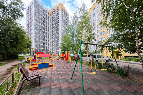 Продам трехкомнатную (3-комн.) квартиру, Ярославское ш, 105, Мытищи г