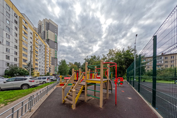 Продам трехкомнатную (3-комн.) квартиру, Ярославское ш, 105, Мытищи г