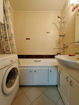 Продам двухкомнатную (2-комн.) квартиру, 1-я Полетная ул, 6, Иваново г