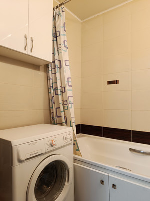 Продам двухкомнатную (2-комн.) квартиру, 1-я Полетная ул, 6, Иваново г