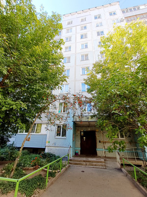 Продам двухкомнатную (2-комн.) квартиру, 1-я Полетная ул, 6, Иваново г