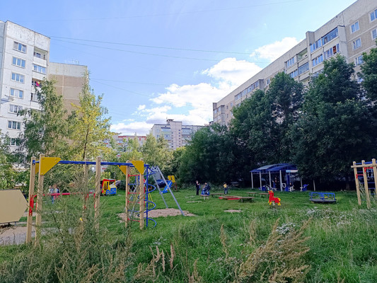 Продам двухкомнатную (2-комн.) квартиру, 1-я Полетная ул, 6, Иваново г