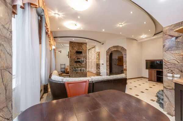 Продам трехкомнатную (3-комн.) квартиру, Винокурова ул, 5/6к1, Москва г