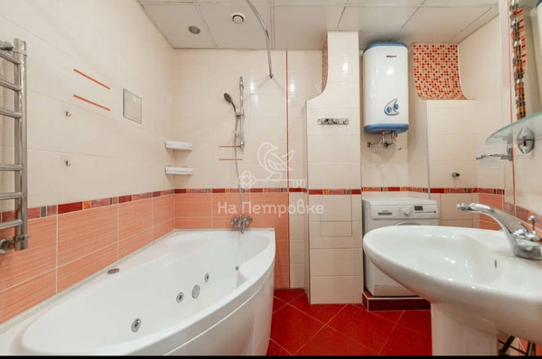 Продам трехкомнатную (3-комн.) квартиру, Винокурова ул, 5/6к1, Москва г