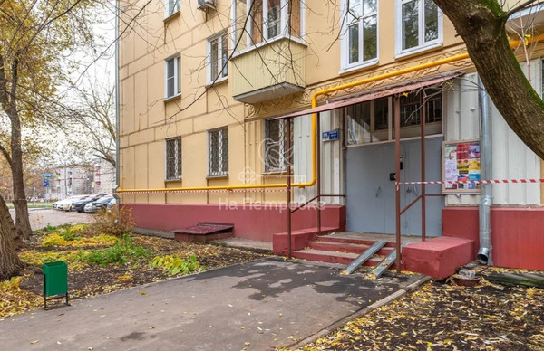 Продам трехкомнатную (3-комн.) квартиру, Винокурова ул, 5/6к1, Москва г