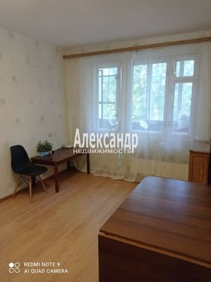 Продам однокомнатную (1-комн.) квартиру, Чапаева ул, 35, Приозерск г