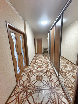 Продам трехкомнатную (3-комн.) квартиру, Автолюбителей ул, 52/5, Краснодар г