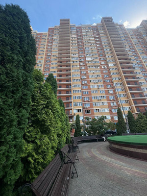 Продам трехкомнатную (3-комн.) квартиру, Автолюбителей ул, 52/5, Краснодар г