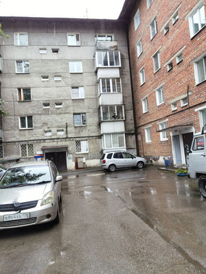 Продам двухкомнатную (2-комн.) квартиру, Гоголя ул, 6к2, Иркутск г