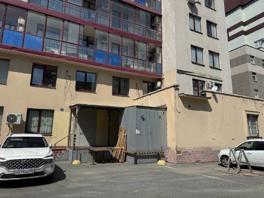 Сдам торговое помещение 369 м2, Челюскинцев ул, 2, Екатеринбург г