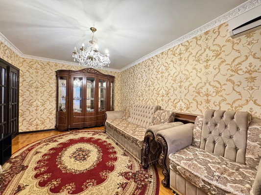Продам трехкомнатную (3-комн.) квартиру, Кулиева пр-кт, 12, Нальчик г