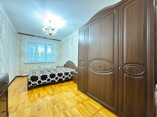 Продам трехкомнатную (3-комн.) квартиру, Кулиева пр-кт, 12, Нальчик г