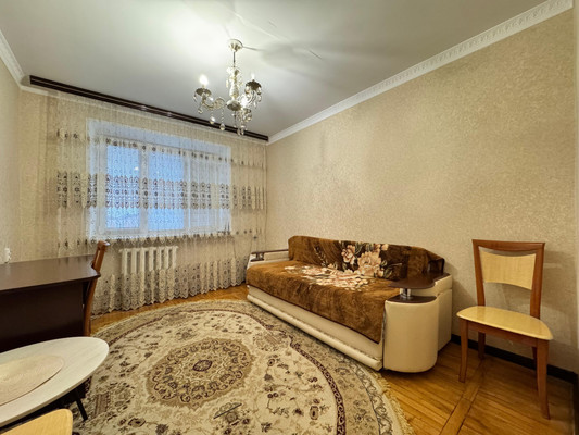 Продам трехкомнатную (3-комн.) квартиру, Кулиева пр-кт, 12, Нальчик г