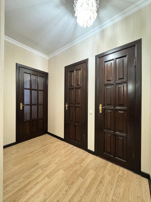 Продам трехкомнатную (3-комн.) квартиру, Кулиева пр-кт, 12, Нальчик г