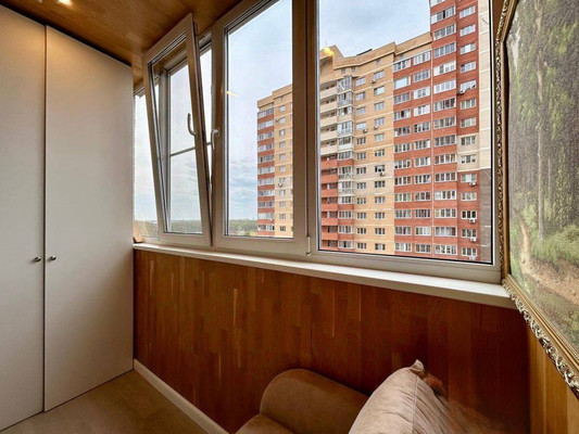 Продам двухкомнатную (2-комн.) квартиру, Объездная дорога ул, 2, Сосновый Бор п