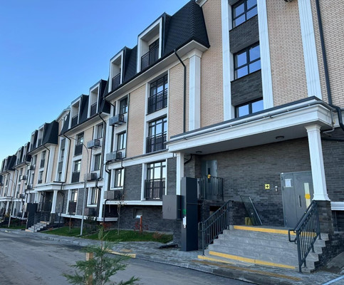 Продам двухкомнатную (2-комн.) квартиру, Николая Старшинова ул, 12к2, Супсех с