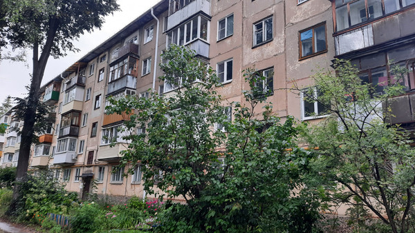 Продам двухкомнатную (2-комн.) квартиру, Машиностроителей ул, 6В, Йошкар-Ола г