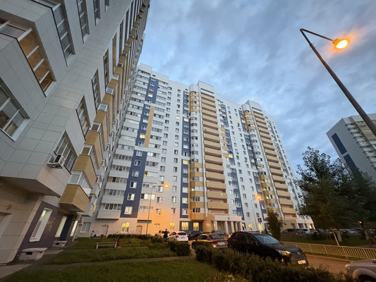 Продам двухкомнатную (2-комн.) квартиру, Наиля Юсупова ул, 7, Казань г