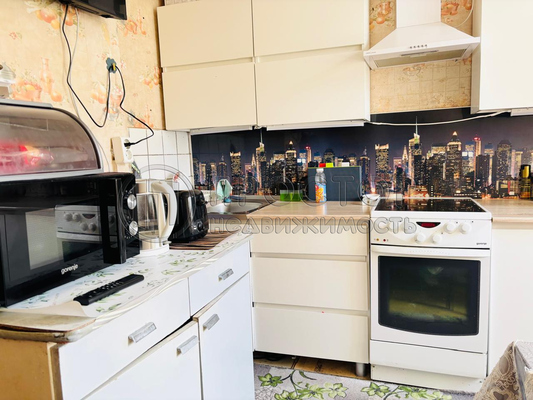 Продам двухкомнатную (2-комн.) квартиру, Олимпийская деревня ул, 18, Москва г