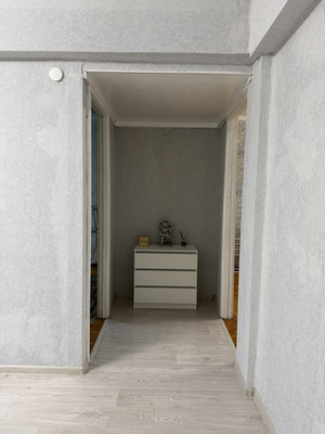 Продам трехкомнатную (3-комн.) квартиру, Заставная ул, 2к5, Великий Новгород г