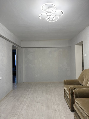 Продам трехкомнатную (3-комн.) квартиру, Заставная ул, 2к5, Великий Новгород г