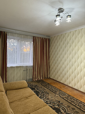 Продам трехкомнатную (3-комн.) квартиру, Заставная ул, 2к5, Великий Новгород г