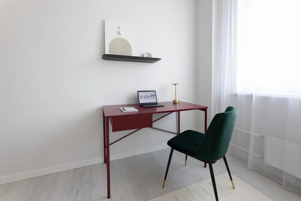 Продам трехкомнатную (3-комн.) квартиру, Берёзовая аллея, 19к4, Москва г