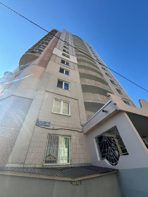 Продам двухкомнатную (2-комн.) квартиру, Бакалейная ул, 52а, Казань г