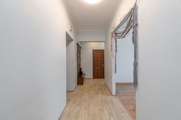 Продам многокомнатную квартиру, Ломоносовский пр-кт, 23, Москва г