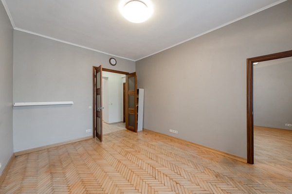 Продам многокомнатную квартиру, Ломоносовский пр-кт, 23, Москва г