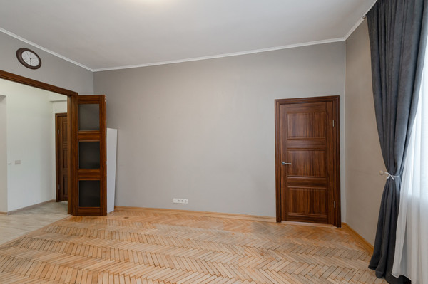 Продам многокомнатную квартиру, Ломоносовский пр-кт, 23, Москва г