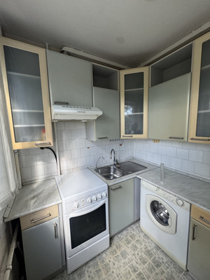 Продам трехкомнатную (3-комн.) квартиру, Кустодиева ул, 20к1, Санкт-Петербург г