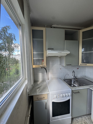 Продам трехкомнатную (3-комн.) квартиру, Кустодиева ул, 20к1, Санкт-Петербург г