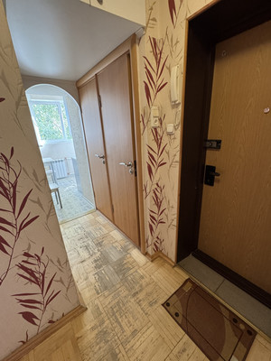 Продам трехкомнатную (3-комн.) квартиру, Кустодиева ул, 20к1, Санкт-Петербург г