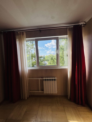 Продам трехкомнатную (3-комн.) квартиру, Кустодиева ул, 20к1, Санкт-Петербург г