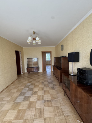 Продам трехкомнатную (3-комн.) квартиру, Кустодиева ул, 20к1, Санкт-Петербург г
