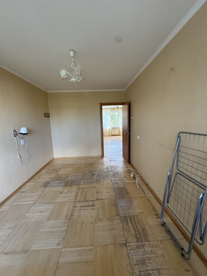 Продам трехкомнатную (3-комн.) квартиру, Кустодиева ул, 20к1, Санкт-Петербург г