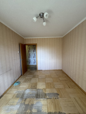 Продам трехкомнатную (3-комн.) квартиру, Кустодиева ул, 20к1, Санкт-Петербург г