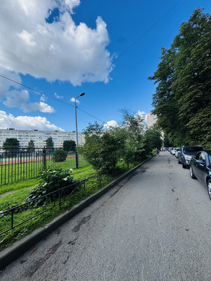 Продам трехкомнатную (3-комн.) квартиру, Кустодиева ул, 20к1, Санкт-Петербург г
