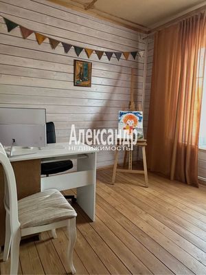 Продам дом в поселке Трансмаш, Труда пл, Санкт-Петербург г, 6 км от города