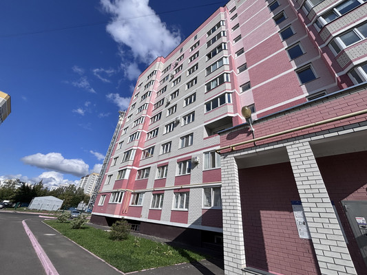 Продам однокомнатную (1-комн.) квартиру, им.О.Н.Строкина ул, 3, Брянск г